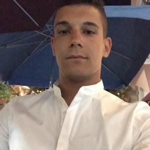 Meet your Posher, Angelo